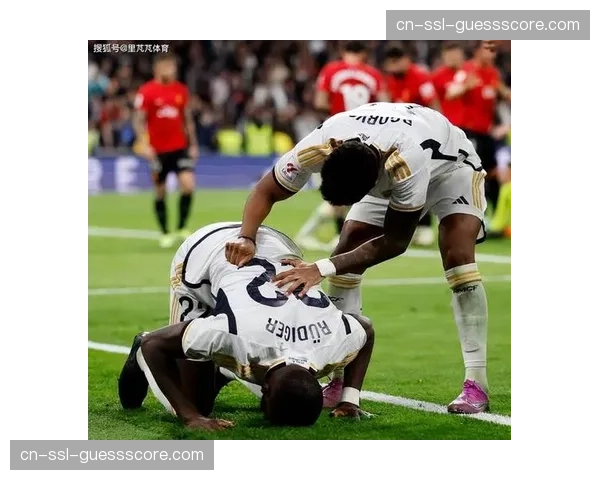 深度复盘：皇马高位压迫失效，莱比锡反击制胜关键